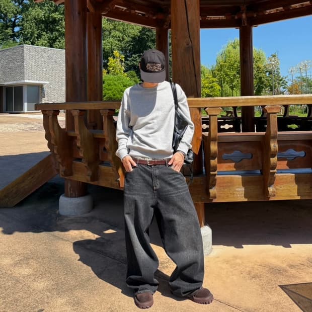 배기핏 커브드 워싱 데님 팬츠 