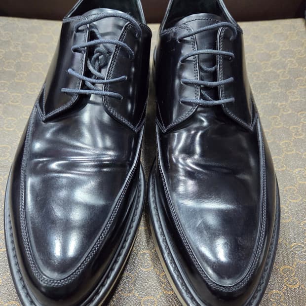 프라다 에어 클리퍼