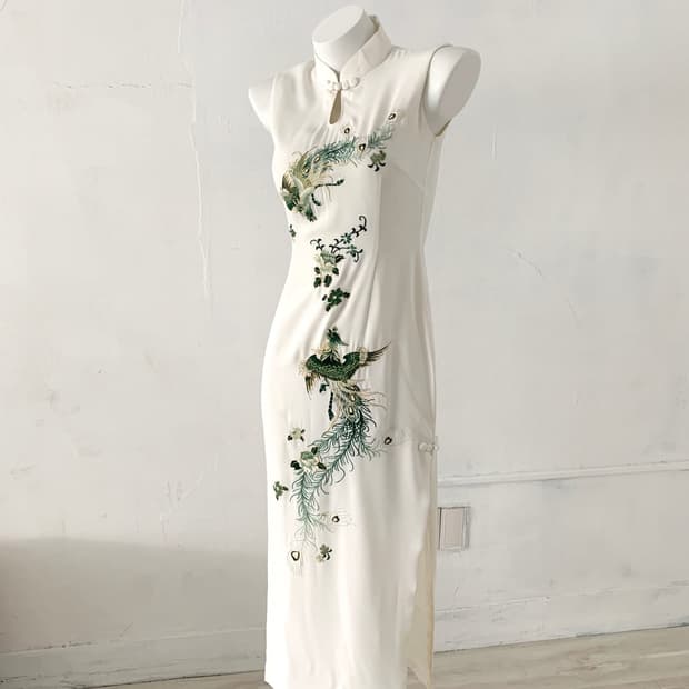 White Oriental Green Embroidery Qipao