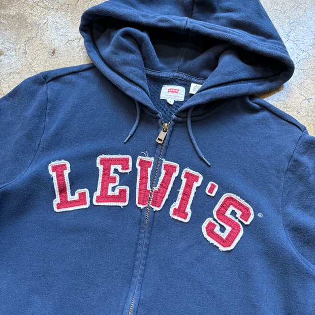리바이스 데미지 자수 스웻 후드집업