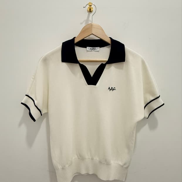 A.P.C. 폴로 니트 반팔 카라 아이보리