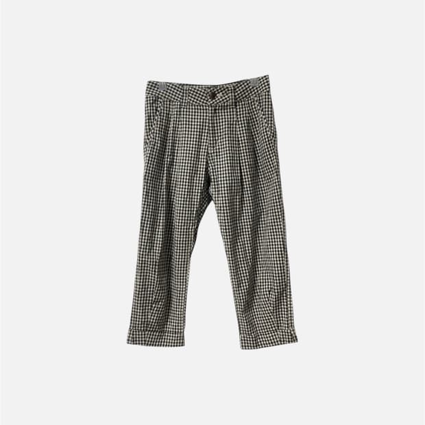 Gingham Pintuck Capri Pants
