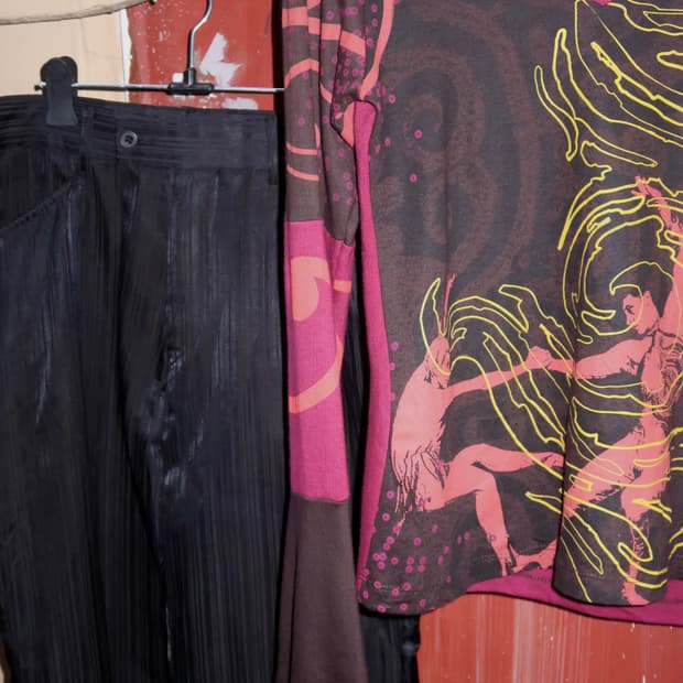 태양의 서커스 티셔트 & 토네이도 마트 바지 코디 세트