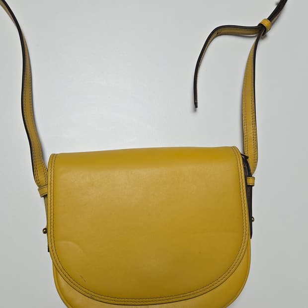 빈폴 천연소가죽 크로스백