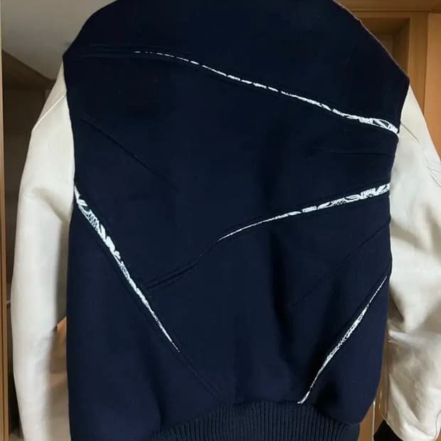 엑슬림 ep6 바시티 네이비 색상 S사이즈 XS사이즈 교환하실분..