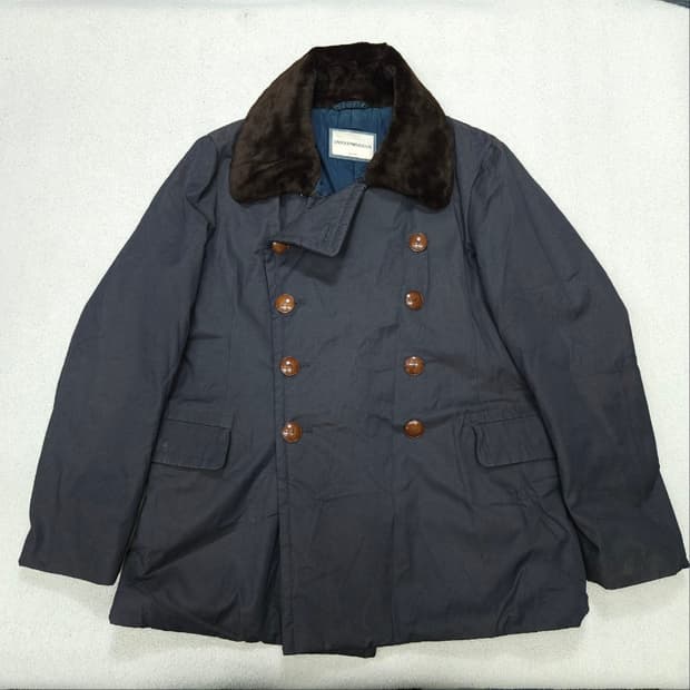 엠포리오 아르마니 코트