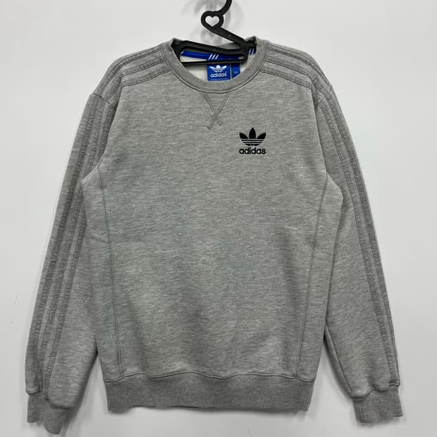 아디다스 그레이 라운드 맨투맨 