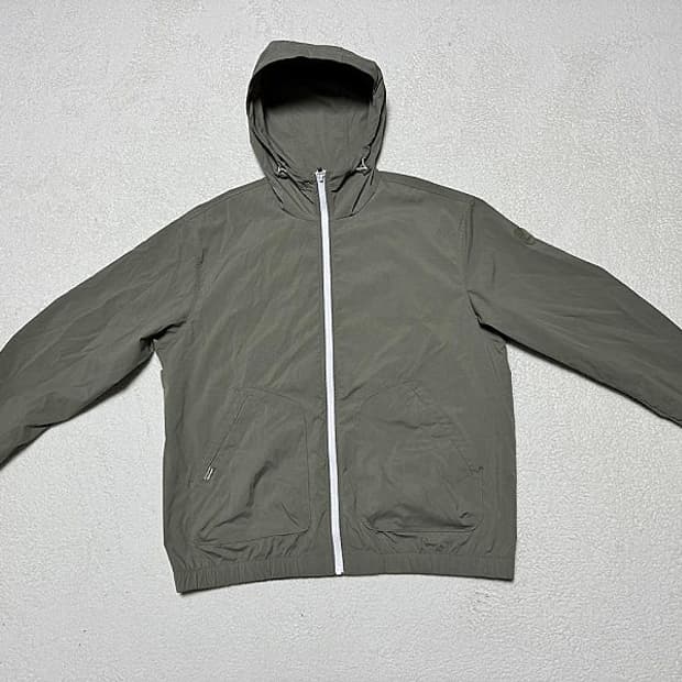 아이더 모션 프리 바람막이 자켓 남성용 105사이즈