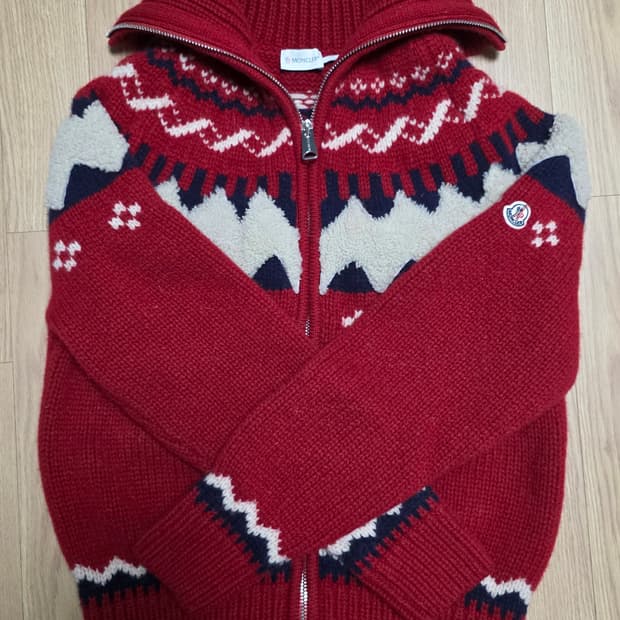 XL) 몽클레어 스웨터 집업