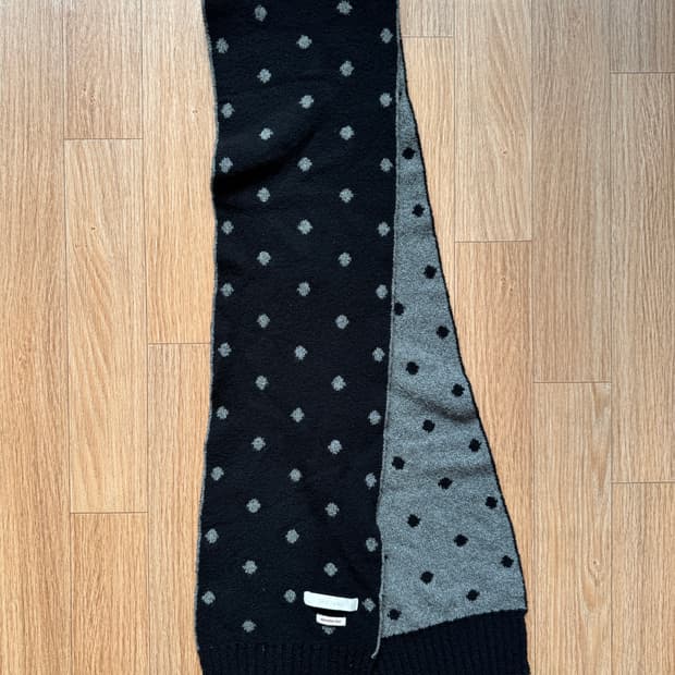 오헤시오 DOT PATTERN MUFFLER