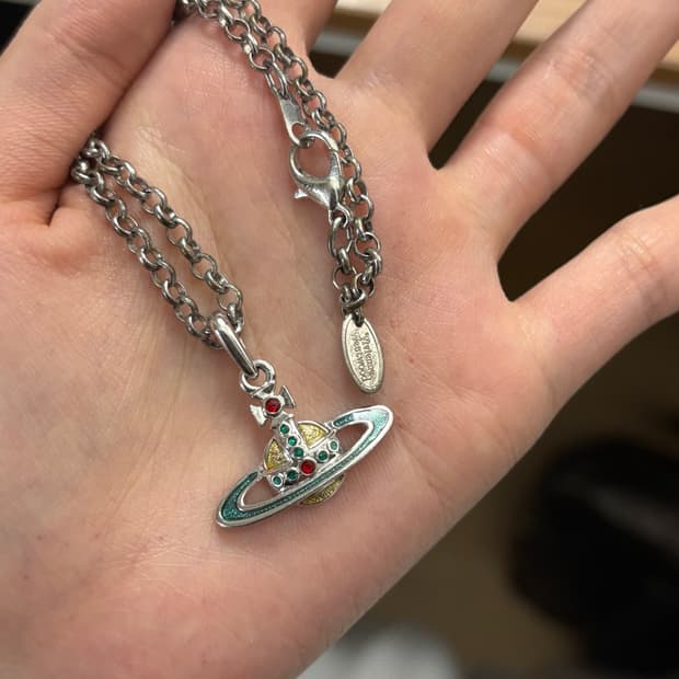 비비안웨스트우드 목걸이