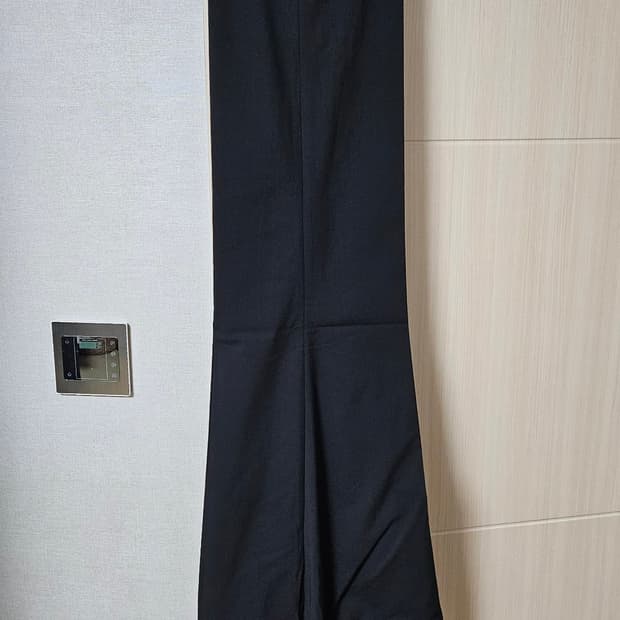 무신사 쿨탠다드 세미 와이드 히든 밴딩 슬랙스 블랙