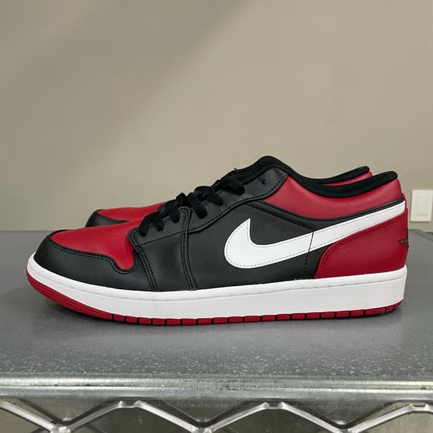 나이키 조던 1 로우 300