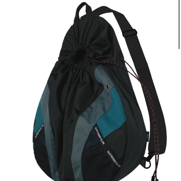 Differentis(디프런티스) Trekking Sling Bag