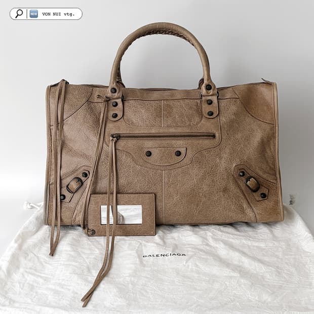 발렌시아가 클래식 시티 워크백 판매합니다.