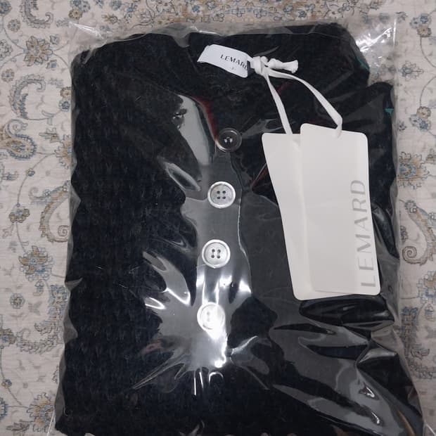 (새상품) 르마드 아란울 pk니트 검정 3사이즈