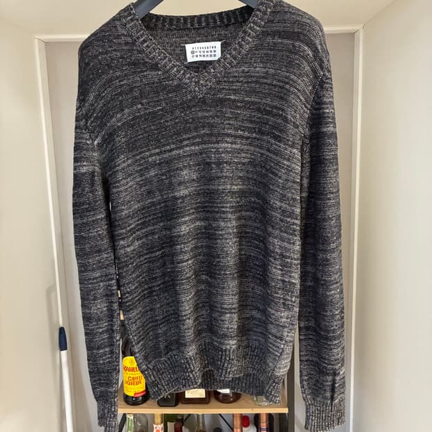 마틴 마르지엘라 브이넥 니트 