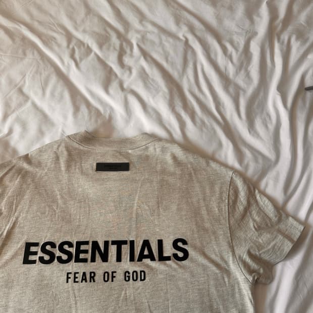 에센셜 티셔츠 xxs