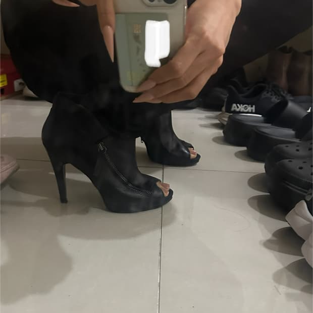 나인웨스트 오픈토 가죽 부츠힐 블랙