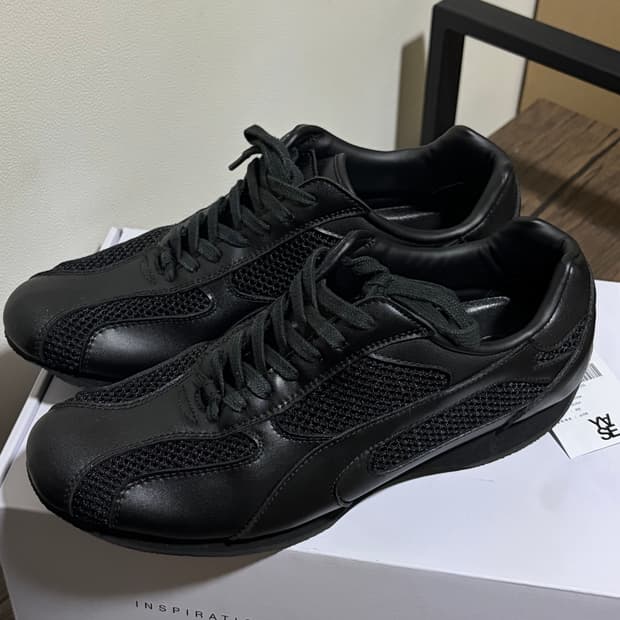 야세 스파이더 레더 스니커즈 255