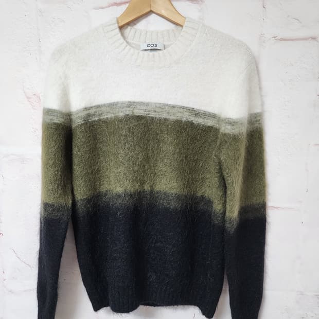 COS 컬러 블록 니트 스웨터