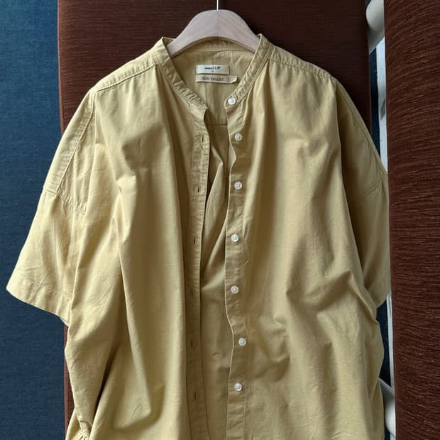 Wide silhouette panel cotton shirt