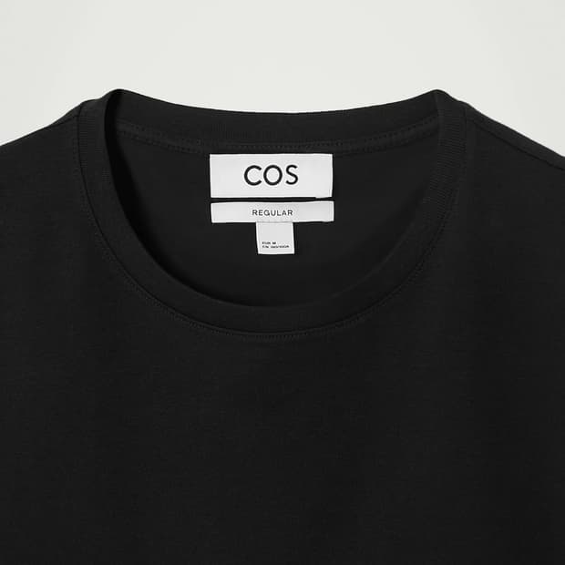 COS 코스 레귤러 브러쉬드 반팔티 L 