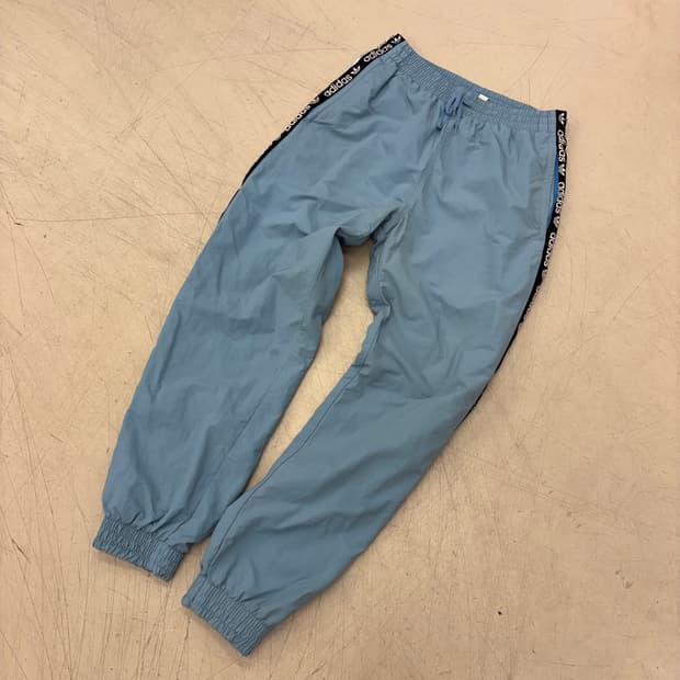 아디다스 사이드라인 스카이블루 조거 팬츠