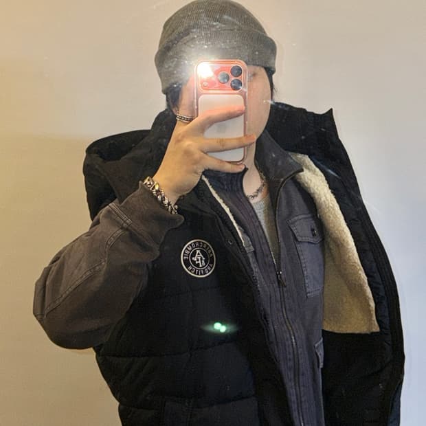 아베크롬비 자수로고 패딩조끼