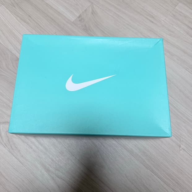 나이키 티파니 포스 박스 265미리