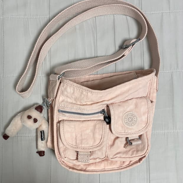 딸기우유 살구 키플링 크로스백 모리걸가방 