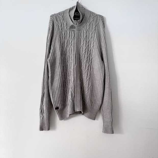 LACOSTE waffle fastening knit / grey