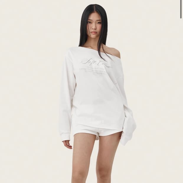 클리시어 소프트클럽 원 숄더 스웻셔츠 화이트 