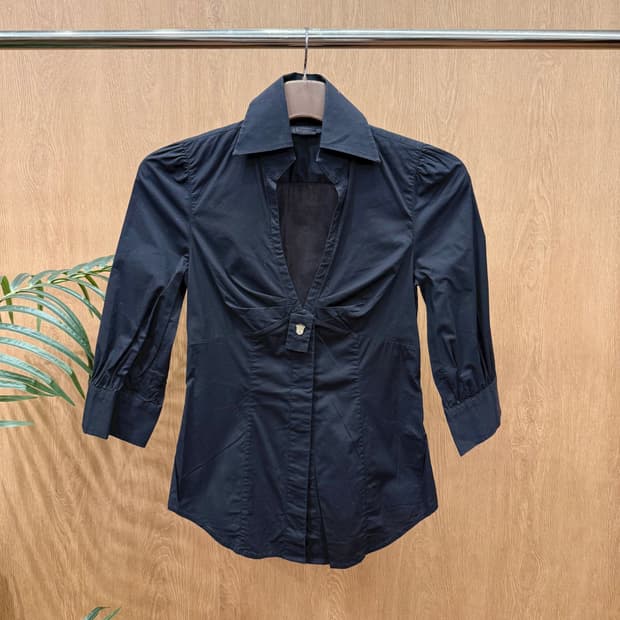 아르마니 익스체인지 딥브이넥 버튼 셔츠 블라우스 7부 소매 블랙