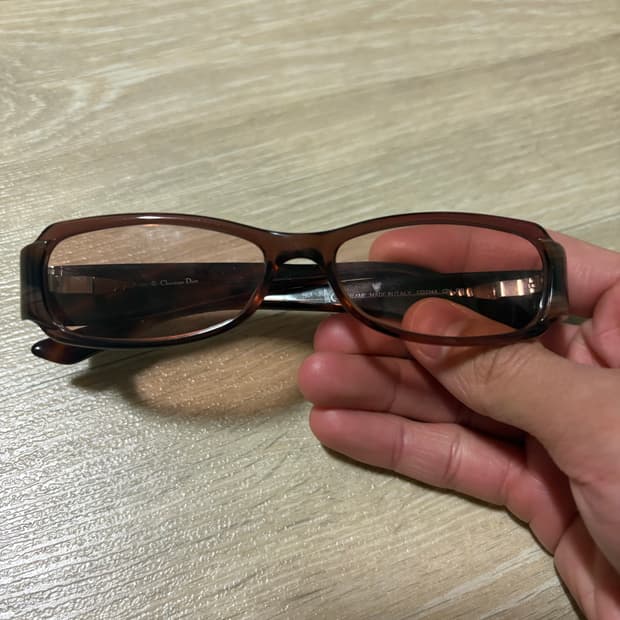 크리스챤 디올 틴트 선글라스