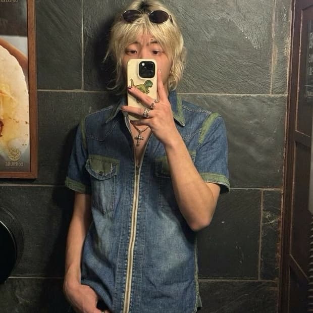 AVIREX 카키색 패치 디테일 중청 데님 반팔 셔츠 집업 자켓