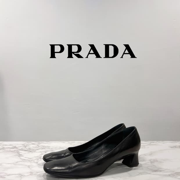 PRADA 여성 블랙 정장 구두