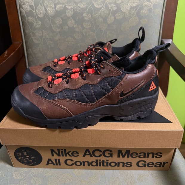 나이키 ACG 에어마다 
