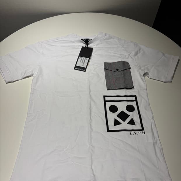 (미착용/떨이) LYPH 롤러 화이트 반팔 티셔츠 S