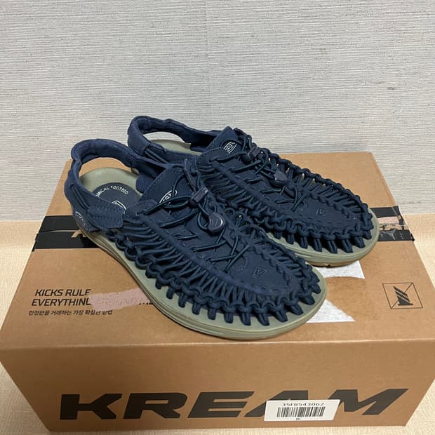 keen 킨 유니크 샌들