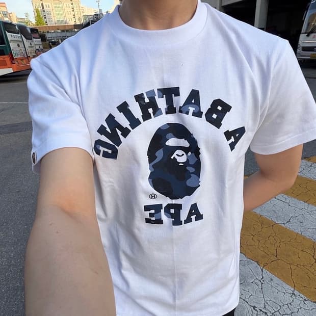 베이프 컬러 카모 컬리지 티셔츠 화이트 네이비 L
