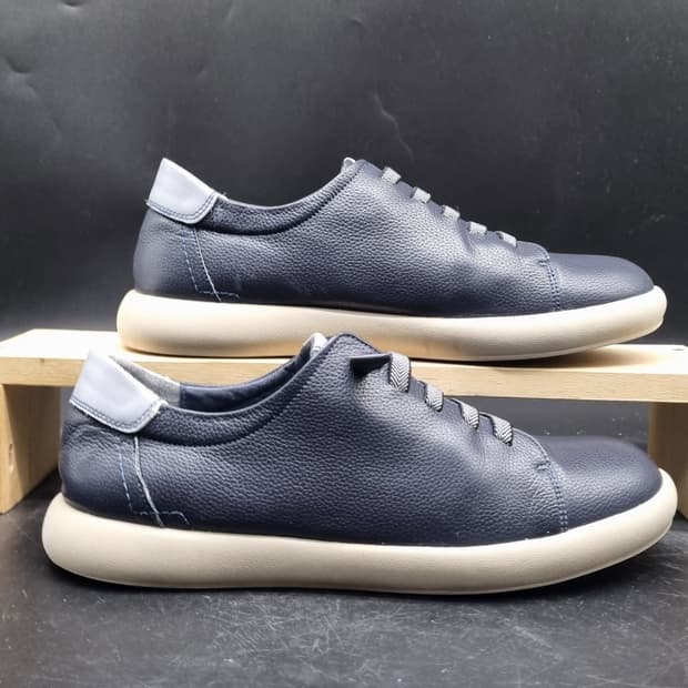 허쉬파피 소가죽 밴딩끈 남성스니커즈270