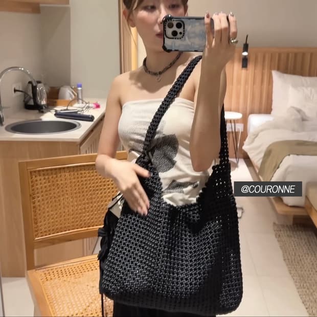 쿠론 가방 블랙 숄더백