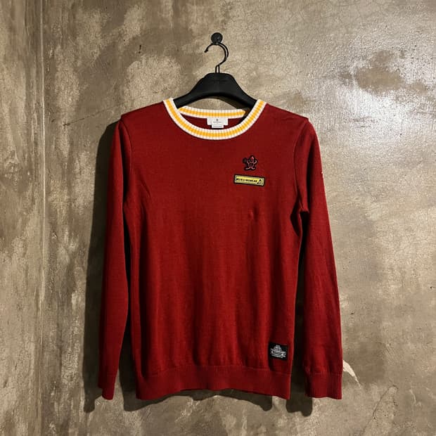 먼싱웨어 라운드 니트