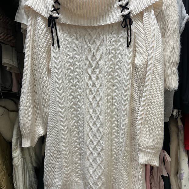 엑시즈팜 옵숄 니트 원피스