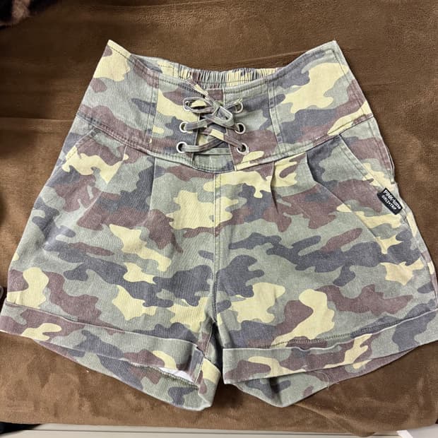 갸루 펑크 카모 패턴 쇼츠팬츠