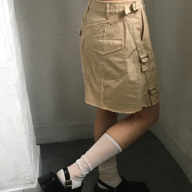 Burberry 버버리 블루라벨 베이지 컬러 지퍼 미니 스커트 