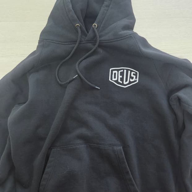 데우스 엑스 마키나 후드 xl