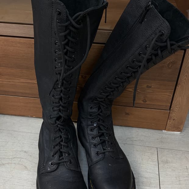 닥터마틴 1B60 롱부츠 39