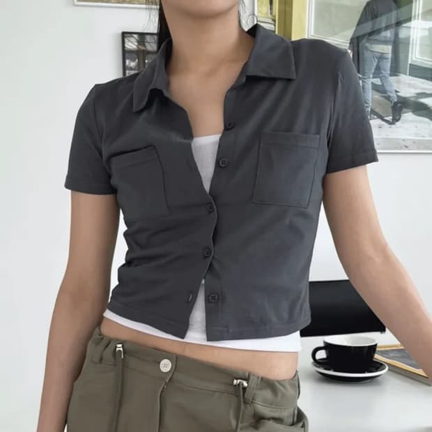 카라 버튼 포켓 반팔